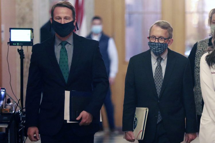 DeWine allows Ohio's high school sports to continue amid pandemic
